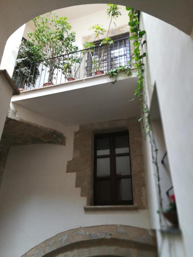 "Guttuso Tribute Suite" Experience Apartment Palermo Exteriör bild