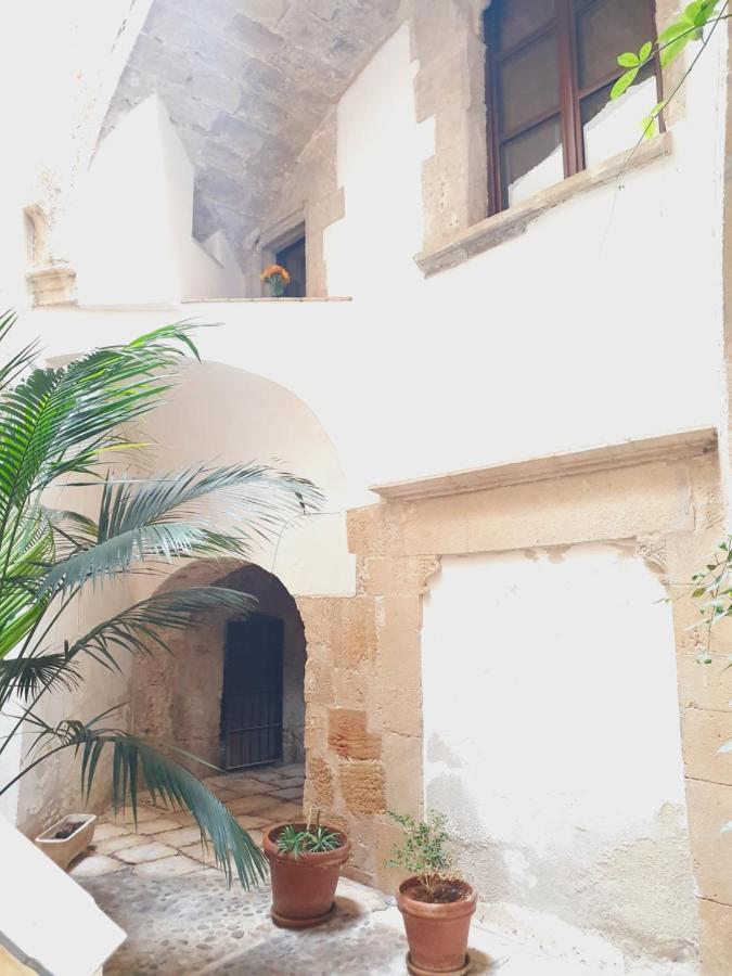 "Guttuso Tribute Suite" Experience Apartment Palermo Exteriör bild